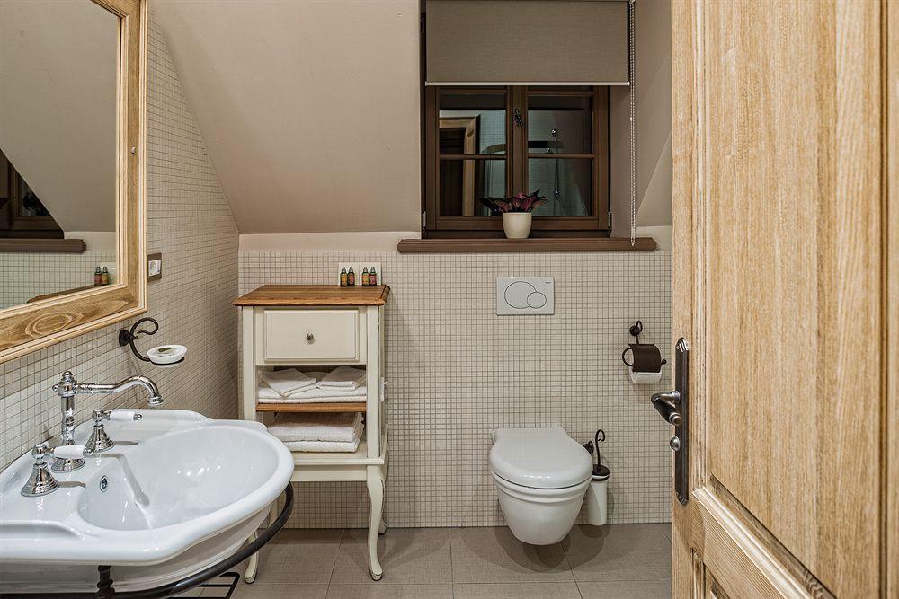 B&B Dvor Tacen Ljubljana Bagian luar foto